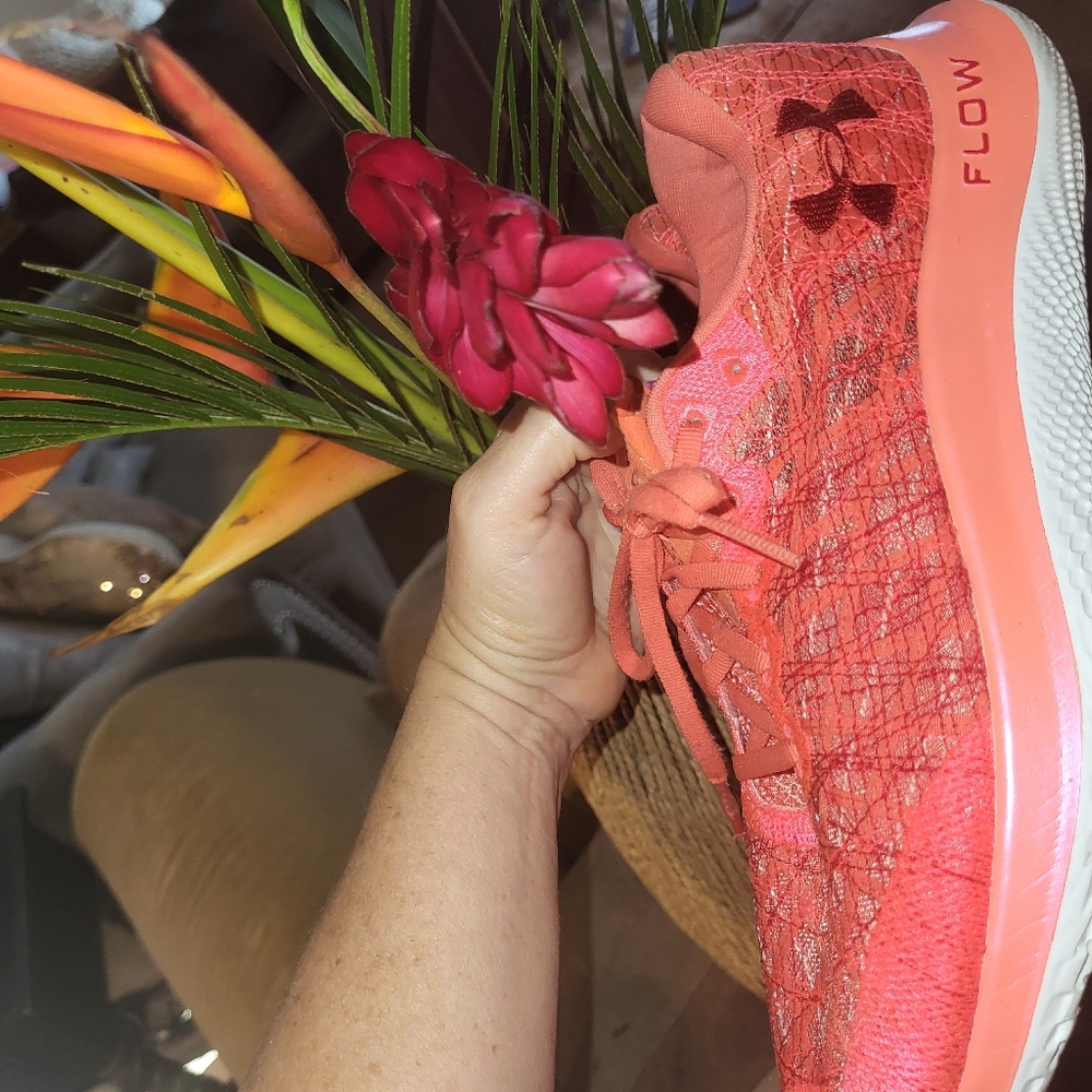 Under Armour FLOW Mens Athletic Shoes 👟 - Picture 4 of 7